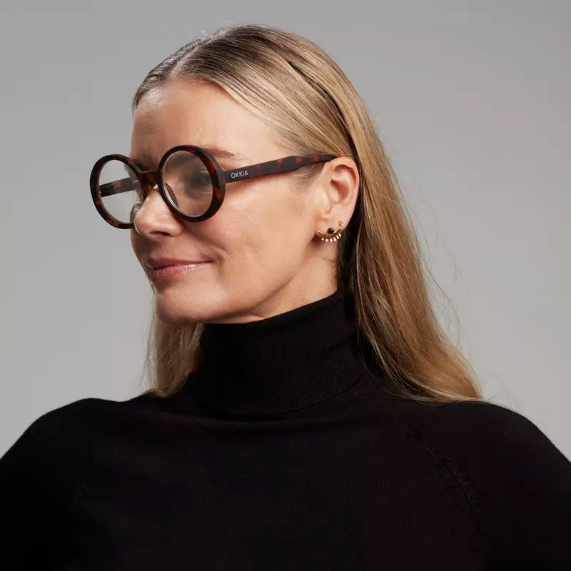 LAURA READING